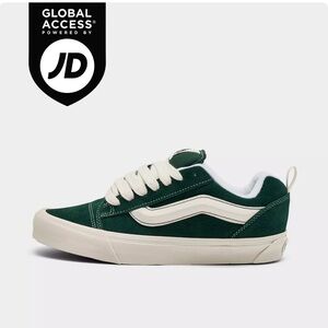 VANS KNU SKOOL CASUAL SHOES NWT